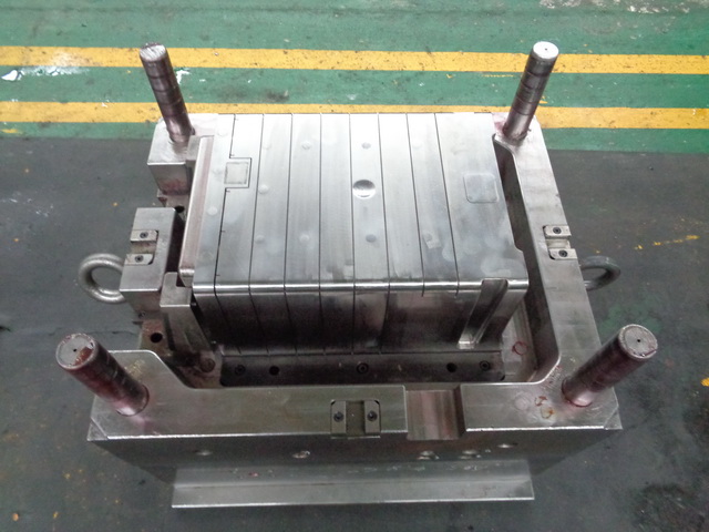 Actual injection mould — built in China